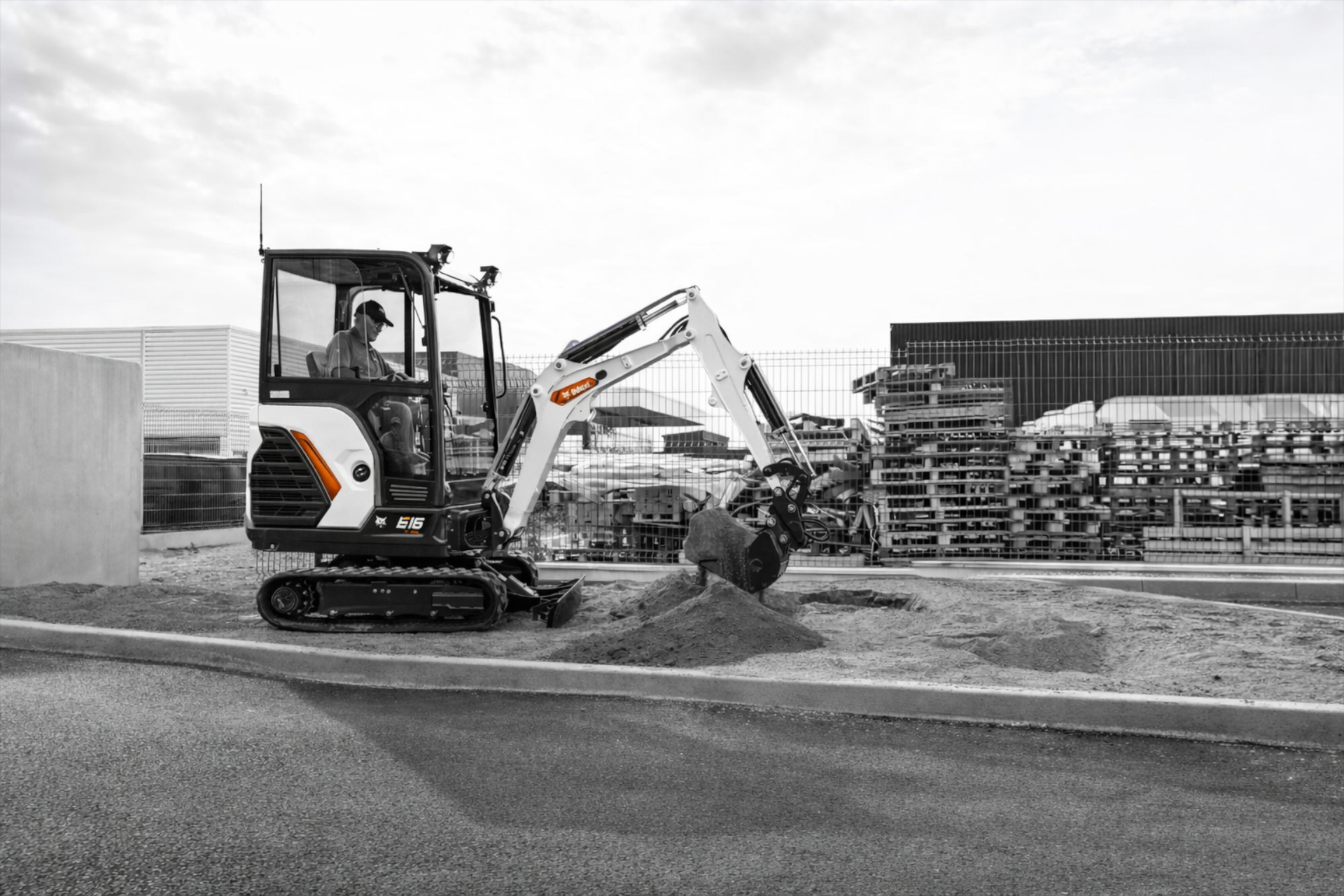 Bobcat Kompaktbagger E16R2