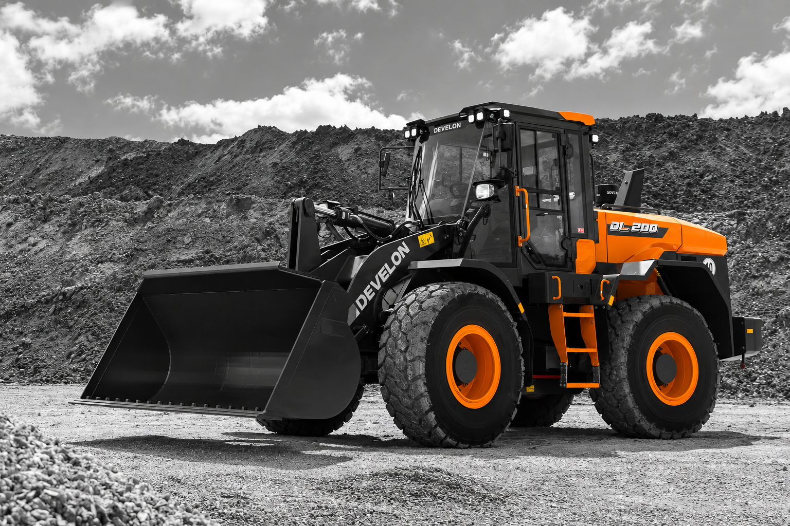 Develon DL200-7