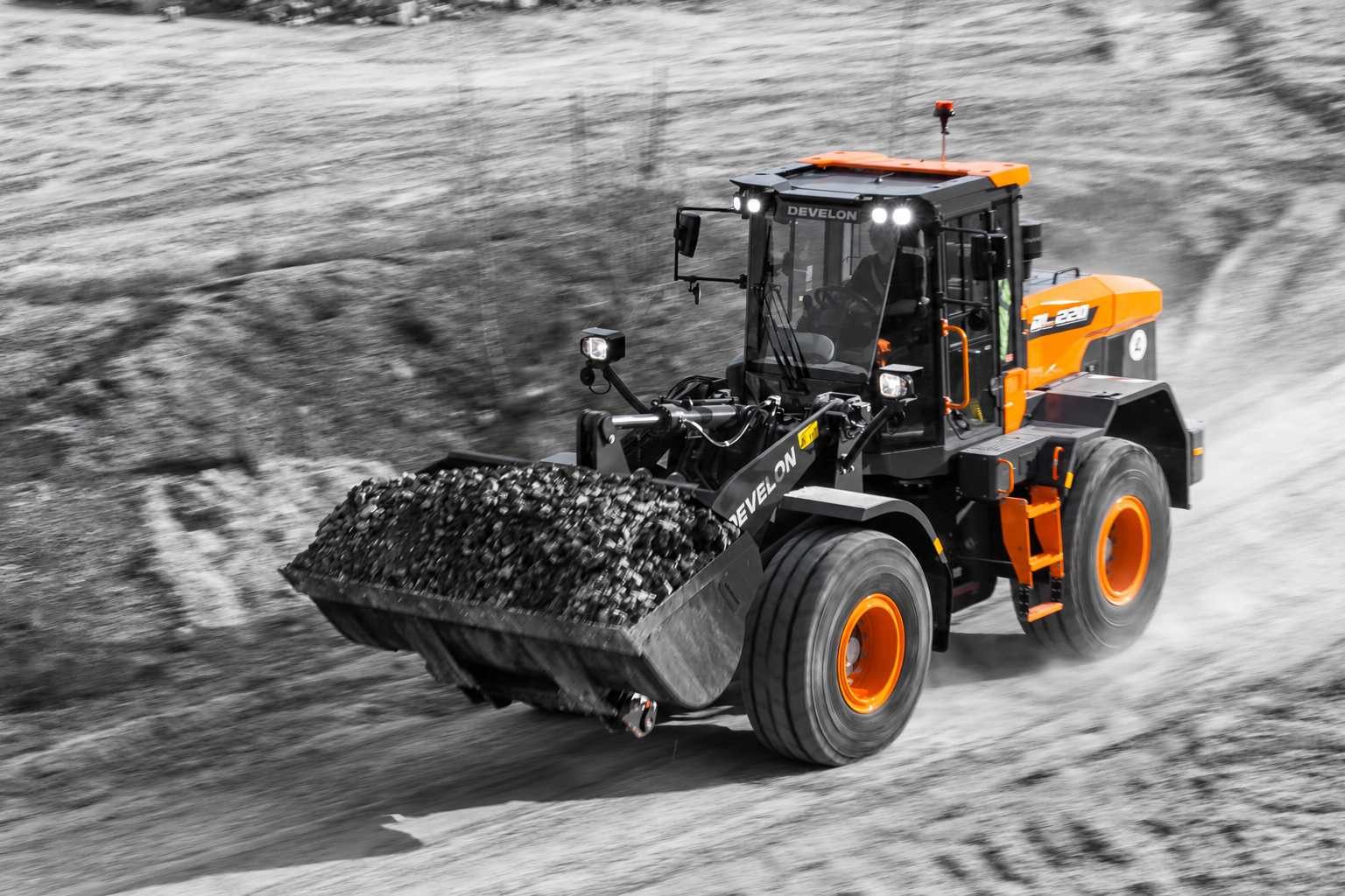 Develon DL220-7