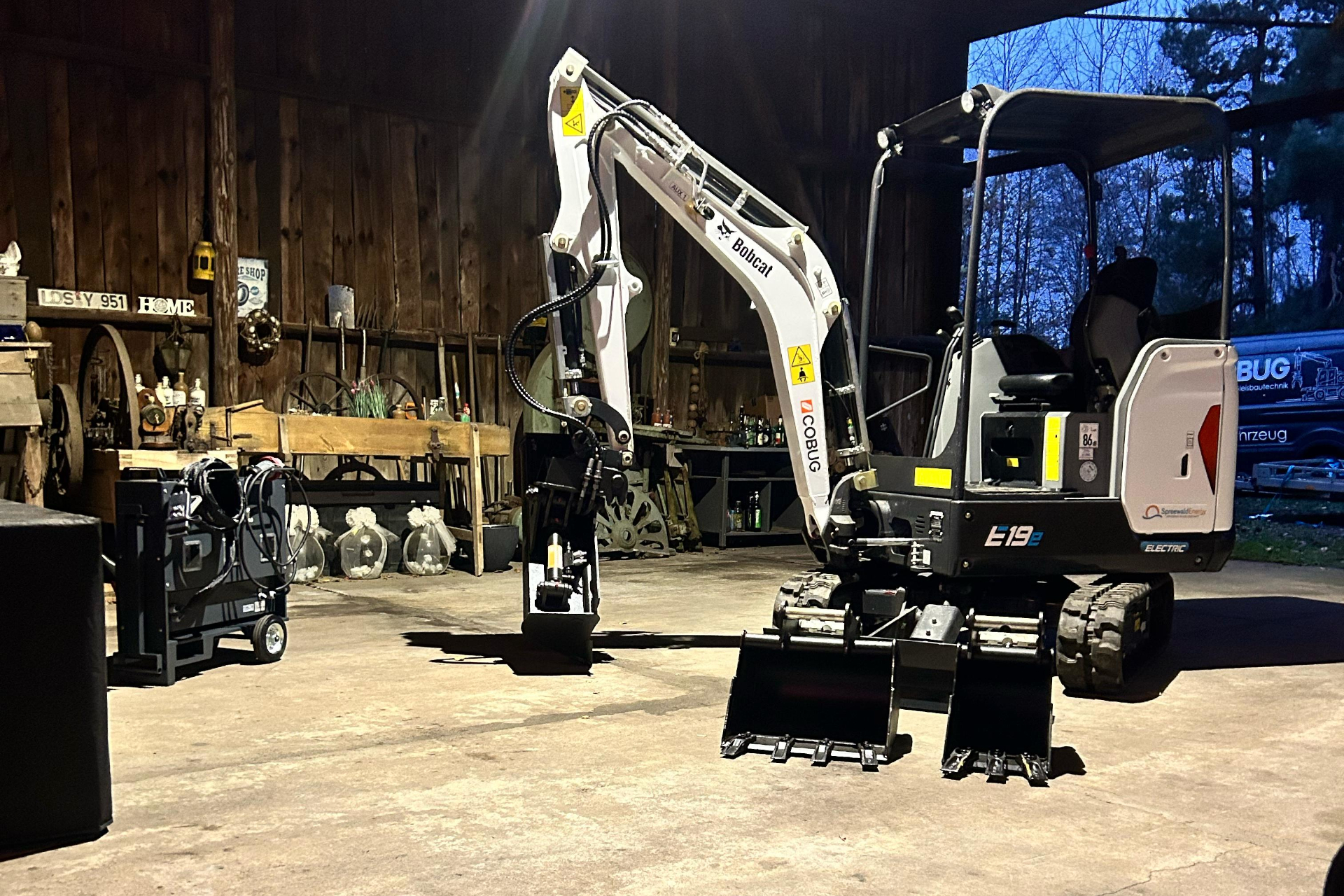 Bobcat E19e inkl. Werkzeugpaket 